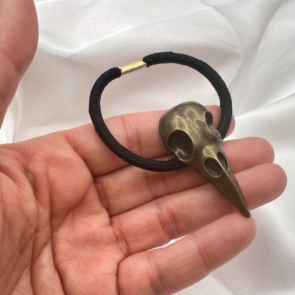 Vintage Y2K Bronze Tone Crow Skull Up Elastic Hair Band Halloween Hair Accessory - Picture 9 of 10